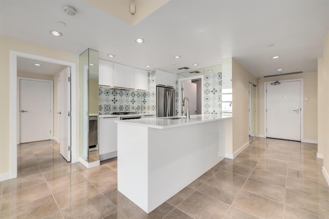 #1702 - 638 Beach Crescent